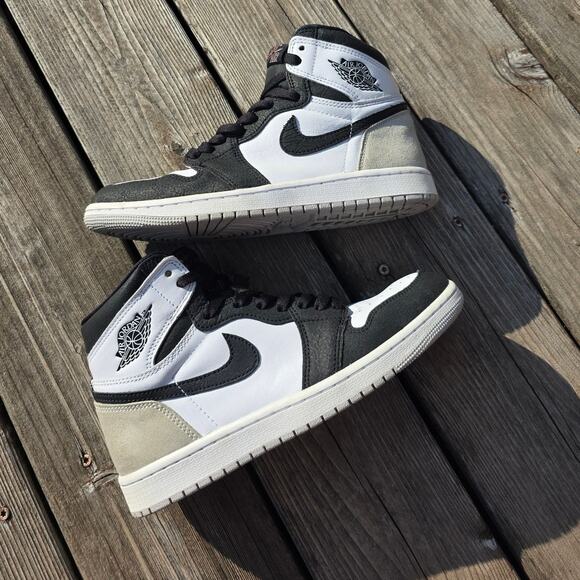 Nike Air Jordan 1 Retro High OG "Bleached Coral / Stage Haze" - Picture 2 of 8